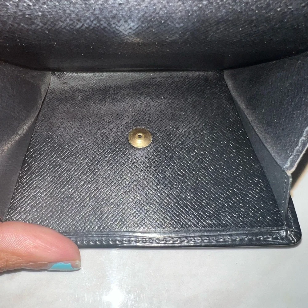 Louis Vuitton Epi Leather Trifold Wallet - Picture 10 of 11